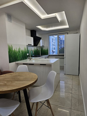 Сдам трехкомнатную (3-комн.) квартиру, Симферопольская ул, 30к2, Краснодар г