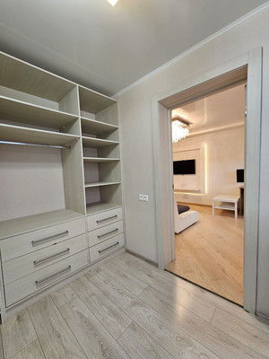 Сдам трехкомнатную (3-комн.) квартиру, Симферопольская ул, 30к2, Краснодар г