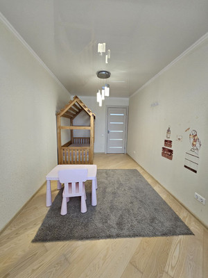 Сдам трехкомнатную (3-комн.) квартиру, Симферопольская ул, 30к2, Краснодар г