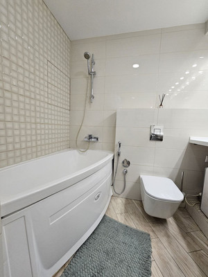 Сдам трехкомнатную (3-комн.) квартиру, Симферопольская ул, 30к2, Краснодар г