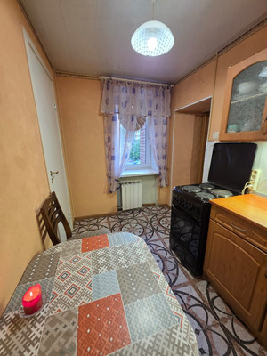 Продам двухкомнатную (2-комн.) квартиру, Придорожная аллея, 11, Санкт-Петербург г