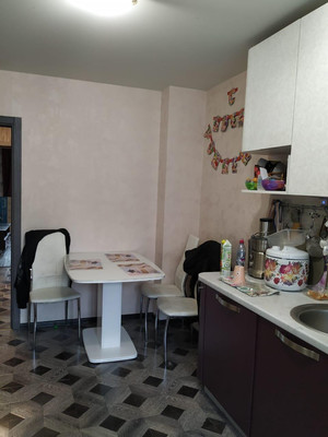 Продам трехкомнатную (3-комн.) квартиру, Салтыковская ул, 7к1, Москва г