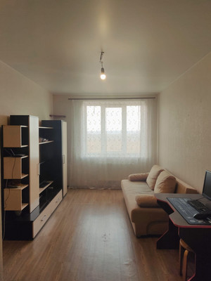 Продам однокомнатную (1-комн.) квартиру, Рауиса Гареева ул, 102к2, Казань г