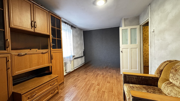 Продам двухкомнатную (2-комн.) квартиру, Кайская ул, 3б, Иркутск г