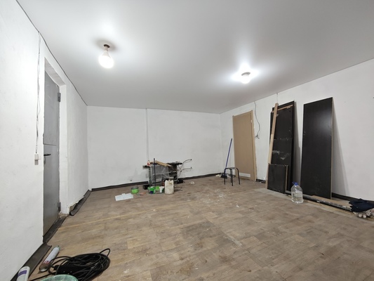Продам склад 37,2 м2, Фронтовых бригад ул, 18/6, Екатеринбург г