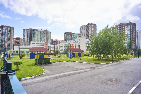 Продам однокомнатную (1-комн.) квартиру, Воронцовский б-р, 10, Мурино п