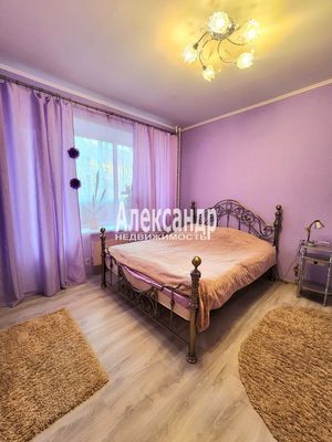 Продам двухкомнатную (2-комн.) квартиру, Восточная ул, 8, Кириши г