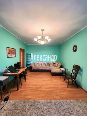 Продам двухкомнатную (2-комн.) квартиру, Восточная ул, 8, Кириши г