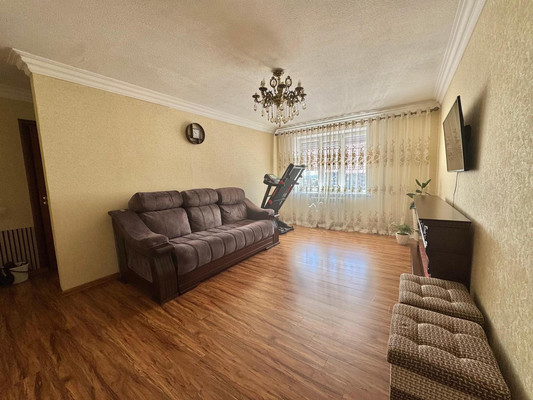 Продам двухкомнатную (2-комн.) квартиру, имени Гагарина Юрия Алексеевича ул, 1, Баксан г