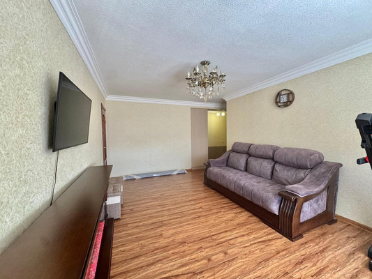 Продам двухкомнатную (2-комн.) квартиру, имени Гагарина Юрия Алексеевича ул, 1, Баксан г