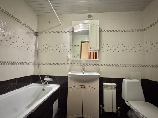 Продам двухкомнатную (2-комн.) квартиру, имени Гагарина Юрия Алексеевича ул, 1, Баксан г