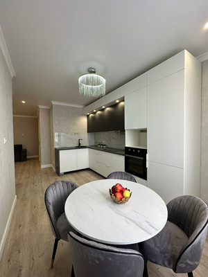 Продам двухкомнатную (2-комн.) квартиру, Чистопольская ул, 61д, Казань г