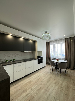 Продам двухкомнатную (2-комн.) квартиру, Чистопольская ул, 61д, Казань г