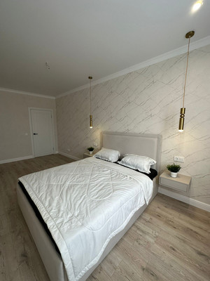 Продам двухкомнатную (2-комн.) квартиру, Чистопольская ул, 61д, Казань г