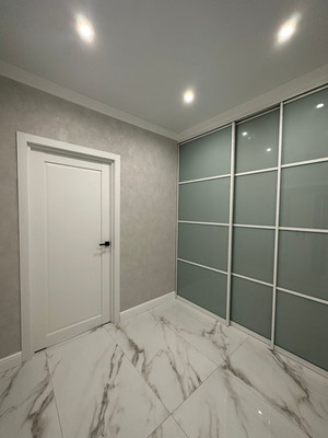 Продам двухкомнатную (2-комн.) квартиру, Чистопольская ул, 61д, Казань г