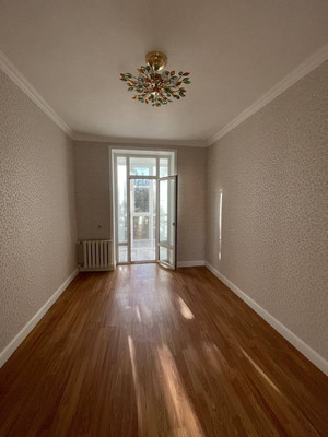 Продам двухкомнатную (2-комн.) квартиру, Мира ул, 45, Армавир г