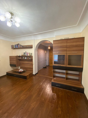 Продам трехкомнатную (3-комн.) квартиру, Черноморская ул, 3, Армавир г