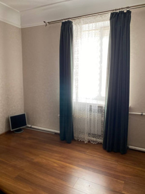 Продам трехкомнатную (3-комн.) квартиру, Черноморская ул, 3, Армавир г