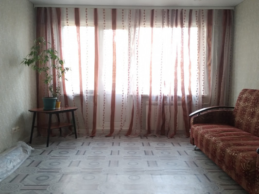Продам трехкомнатную (3-комн.) квартиру, Рахманинова ул, 24, Пенза г
