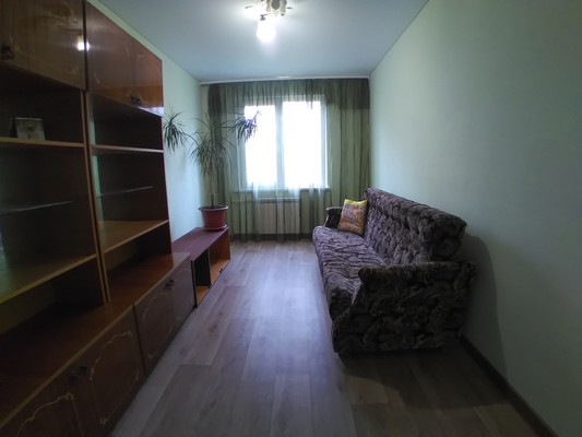 Продам трехкомнатную (3-комн.) квартиру, Рахманинова ул, 24, Пенза г