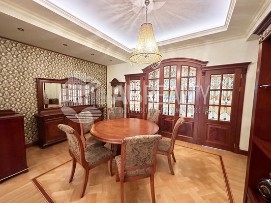 Продам многокомнатную квартиру, 1-й Неопалимовский пер, 8, Москва г