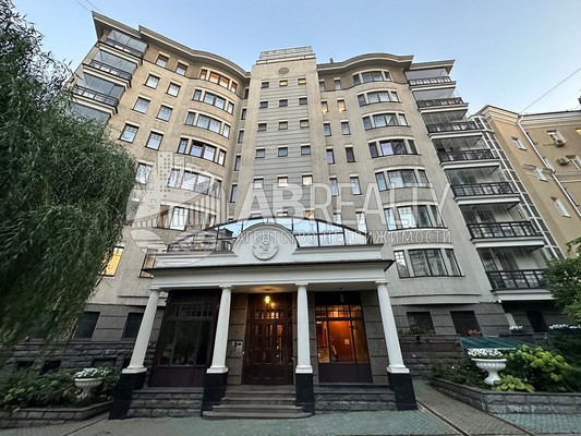 Продам многокомнатную квартиру, 1-й Неопалимовский пер, 8, Москва г