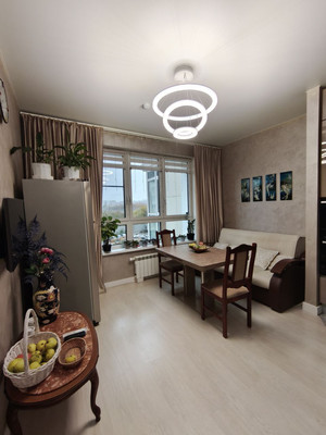 Продам двухкомнатную (2-комн.) квартиру, Ореховый б-р, 24к3, Москва г