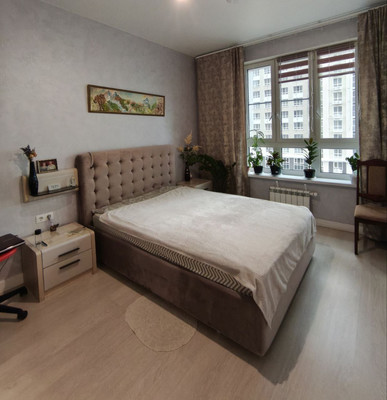 Продам двухкомнатную (2-комн.) квартиру, Ореховый б-р, 24к3, Москва г