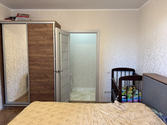 Продам трехкомнатную (3-комн.) квартиру, Хворостянского ул, 25, Новороссийск г