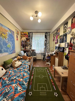 Продам многокомнатную квартиру, Есенина ул, 26Ак1, Санкт-Петербург г