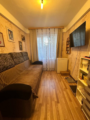 Продам многокомнатную квартиру, Есенина ул, 26Ак1, Санкт-Петербург г