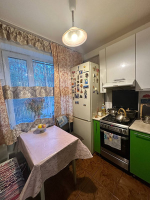 Продам многокомнатную квартиру, Есенина ул, 26Ак1, Санкт-Петербург г