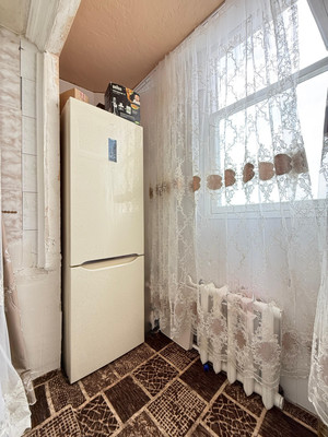 Продам трехкомнатную (3-комн.) квартиру, Калинина ул, 250, Нальчик г