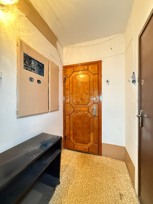 Продам трехкомнатную (3-комн.) квартиру, Калинина ул, 250, Нальчик г