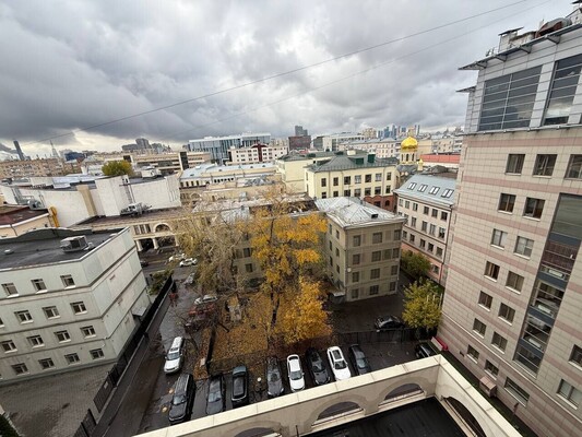 Продам двухкомнатную (2-комн.) квартиру, Большой Строченовский пер, 9, Москва г