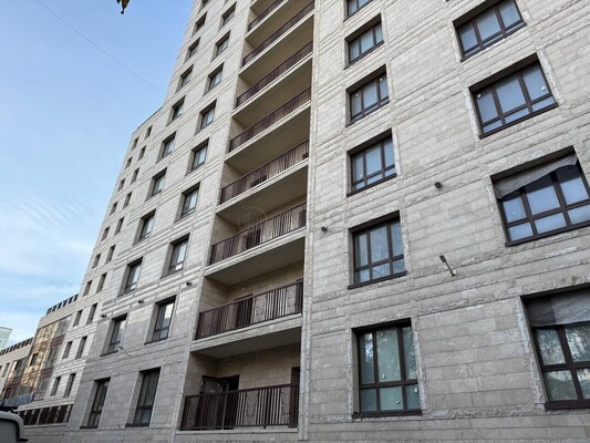 Продам двухкомнатную (2-комн.) квартиру, Большой Строченовский пер, 9, Москва г
