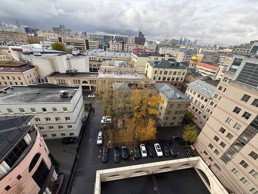 Продам двухкомнатную (2-комн.) квартиру, Большой Строченовский пер, 9, Москва г