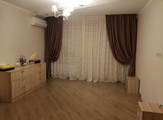 Продам трехкомнатную (3-комн.) квартиру, им. Константина Образцова пр-кт, 2/2, Краснодар г