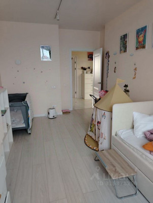 Продам трехкомнатную (3-комн.) квартиру, Пролетарская ул, 20Б, Апрелевка г