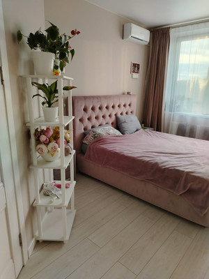 Продам трехкомнатную (3-комн.) квартиру, Пролетарская ул, 20Б, Апрелевка г