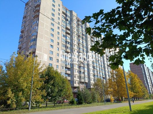 Продам двухкомнатную (2-комн.) квартиру, Комендантский пр-кт, 37к1, Санкт-Петербург г
