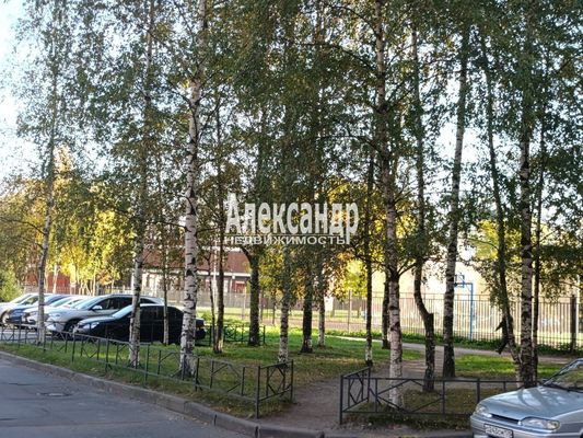 Продам двухкомнатную (2-комн.) квартиру, Комендантский пр-кт, 37к1, Санкт-Петербург г