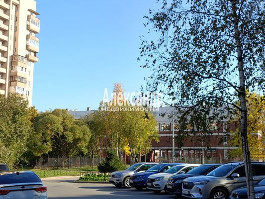 Продам двухкомнатную (2-комн.) квартиру, Комендантский пр-кт, 37к1, Санкт-Петербург г