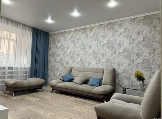 Продам двухкомнатную (2-комн.) квартиру, Дружбы ул, 8, Парковый п