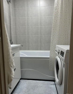 Продам двухкомнатную (2-комн.) квартиру, Дружбы ул, 8, Парковый п