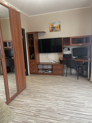 Продам трехкомнатную (3-комн.) квартиру, Димитрова ул, 41к1, Санкт-Петербург г