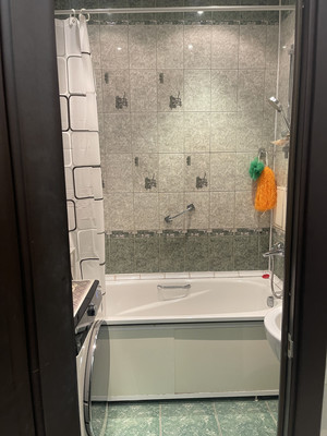 Продам трехкомнатную (3-комн.) квартиру, Димитрова ул, 41к1, Санкт-Петербург г