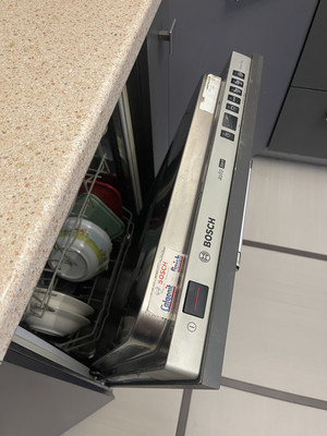 Продам трехкомнатную (3-комн.) квартиру, Димитрова ул, 41к1, Санкт-Петербург г