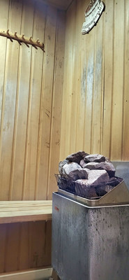 Продам трехкомнатную (3-комн.) квартиру, Звездная (Хостинский р-н) ул, 1, Сочи г