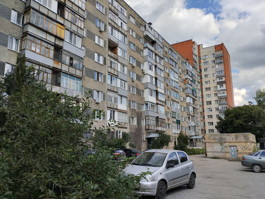 Продам многокомнатную квартиру, Луначарского ул, 8, Пенза г